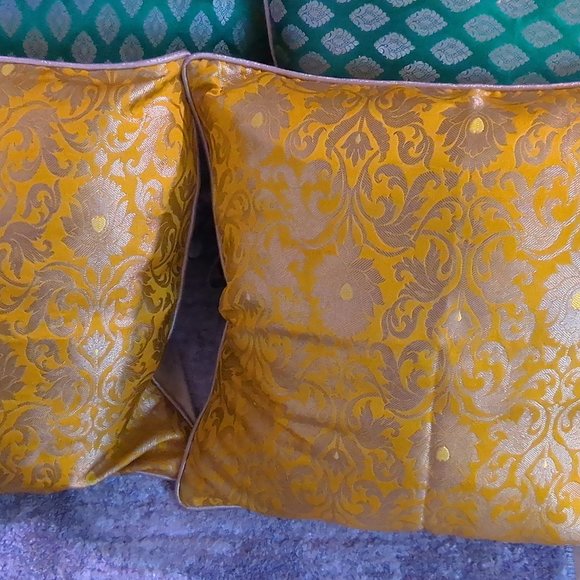 Pillow covers - Picture 2 of 8